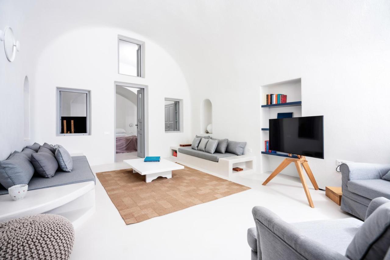 Inspire Santorini Luxury Villas Тира Экстерьер фото