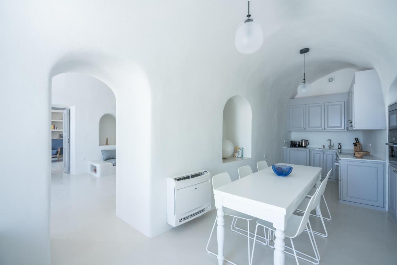 Inspire Santorini Luxury Villas Тира Экстерьер фото