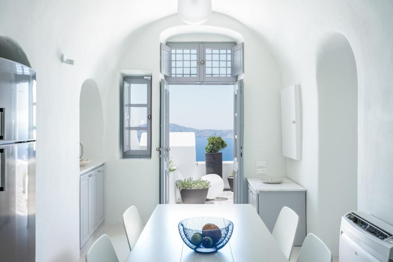 Inspire Santorini Luxury Villas Тира Экстерьер фото