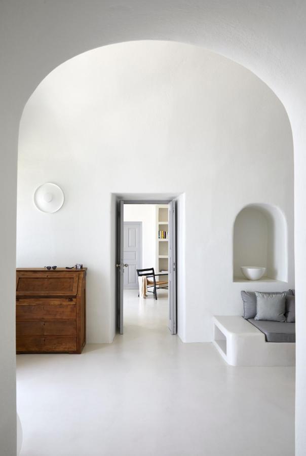 Inspire Santorini Luxury Villas Тира Экстерьер фото